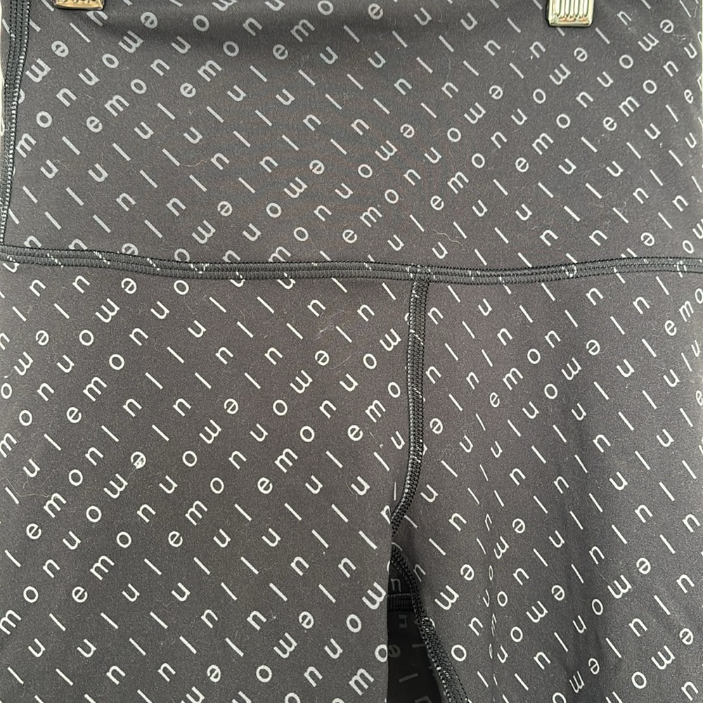 Lululemon Wunder train leggings - Picture 2 of 5